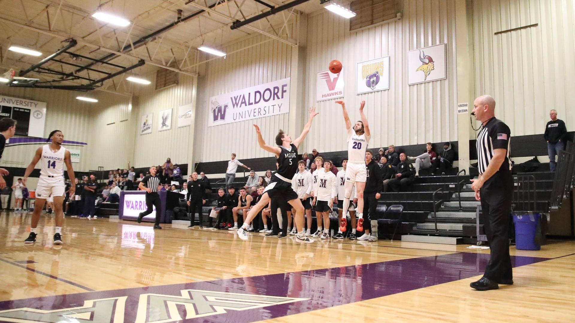 Men's Basketball Win Against Martin Luther