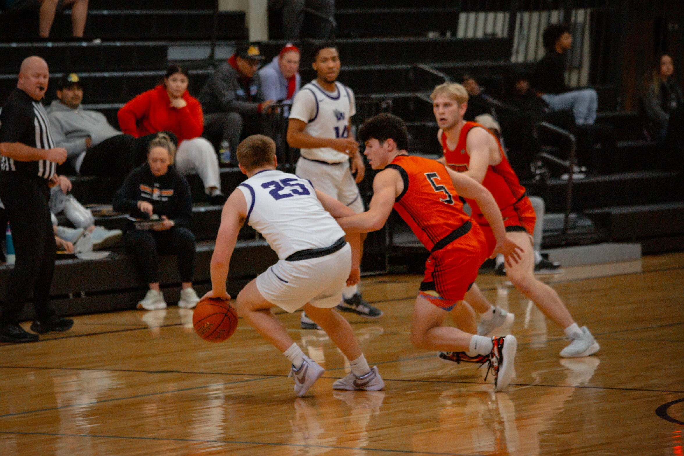 Waldorf Drops Road Game to Briar Cliff University