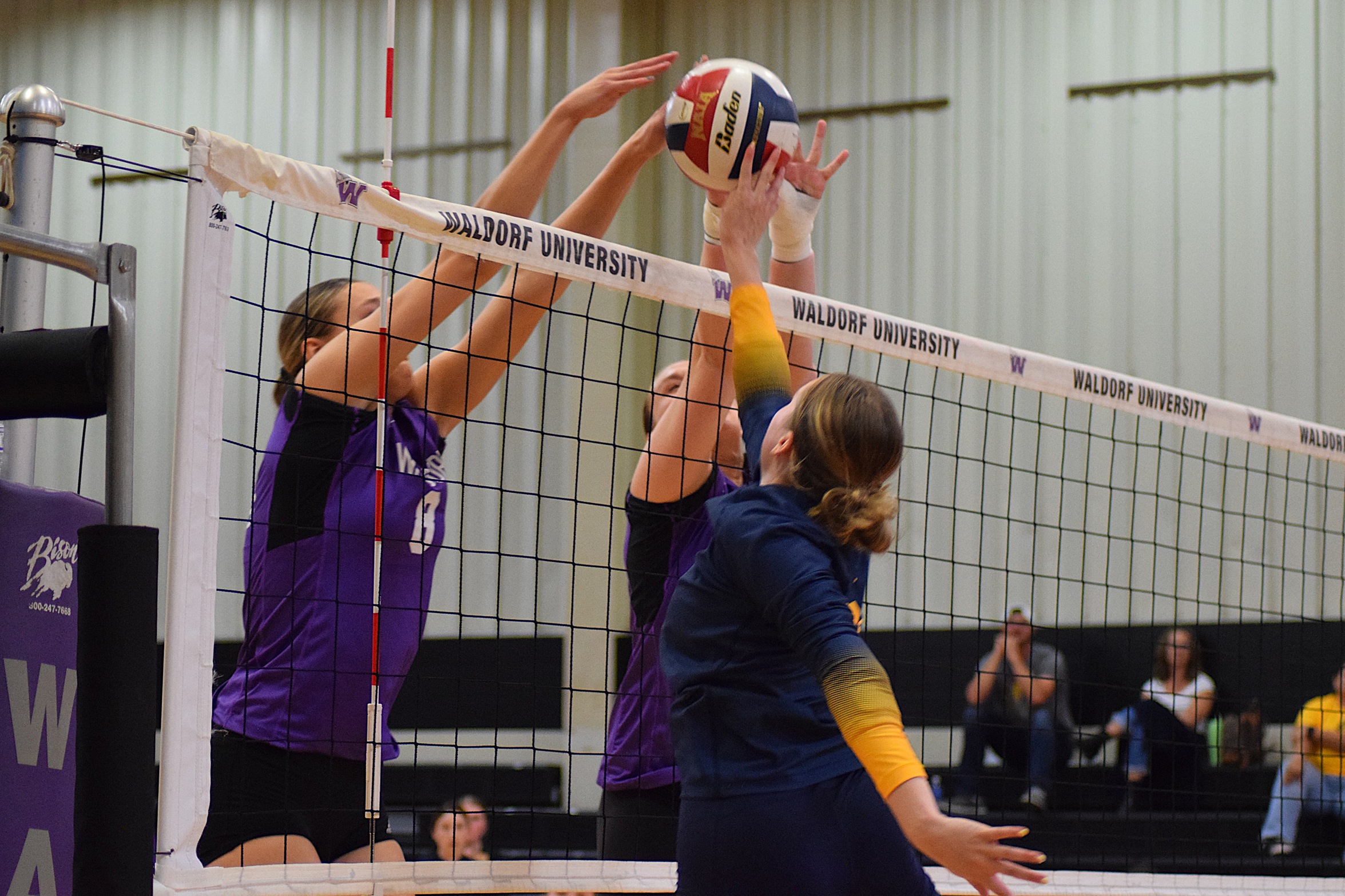 Volleyball hosts No. 1 Northwestern